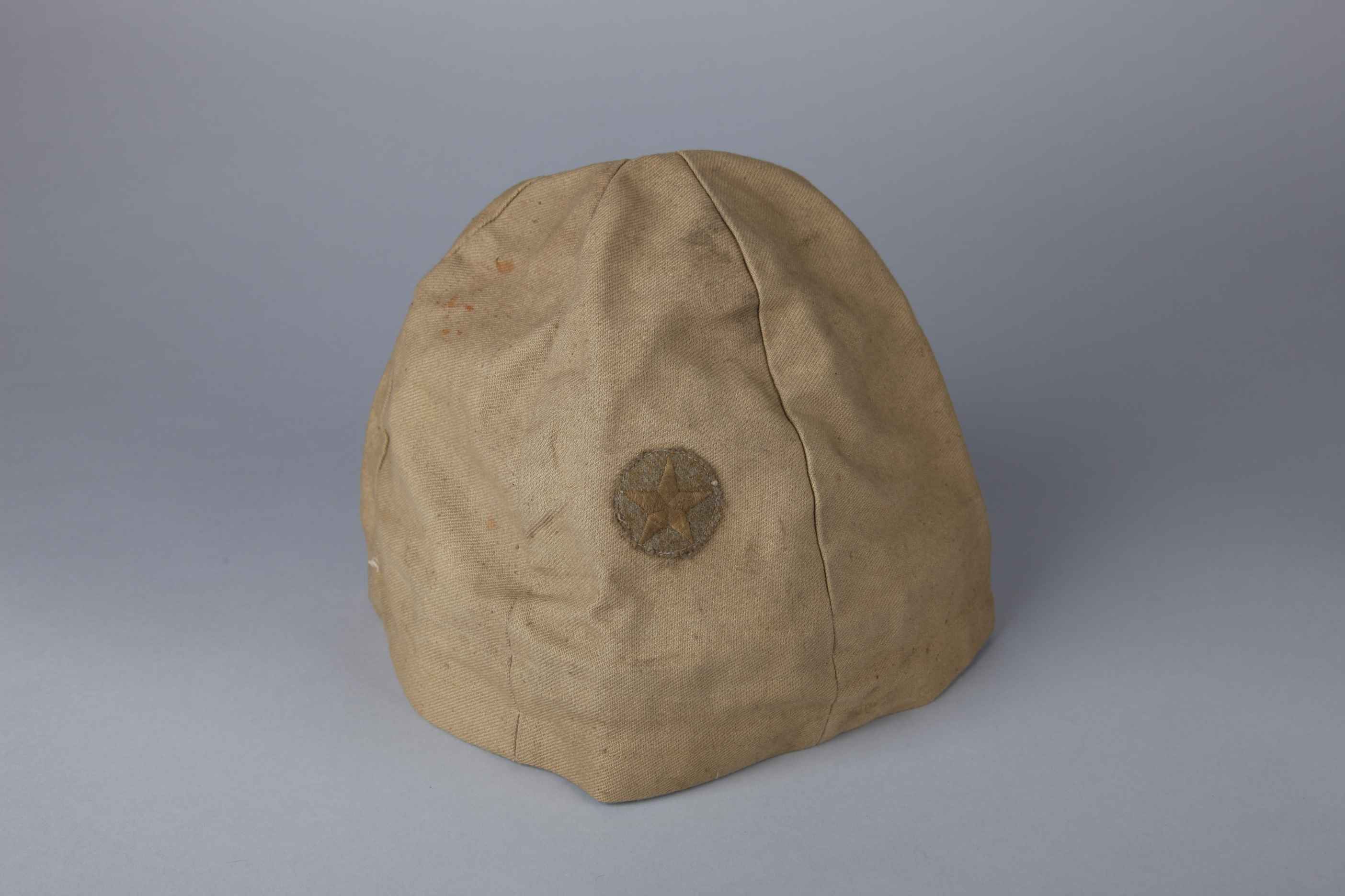 民国抗日战争时期日军钢盔棉布套